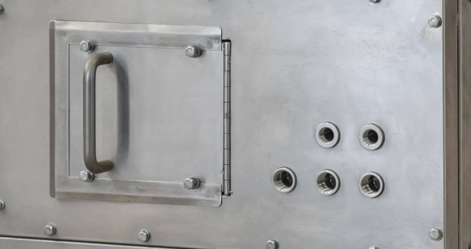 Section 0 of Design and features